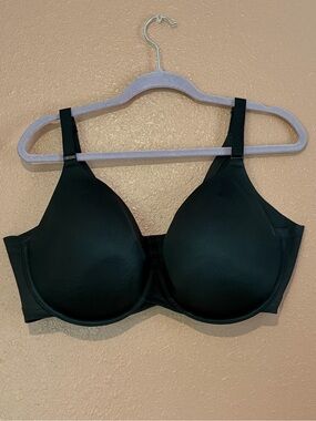 Cacique Black T-Shirt Bra with Molded Cups 42DDD